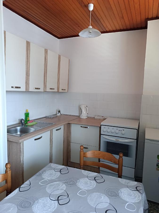 Apartment Hinic Vrhovine Eksteriør bilde